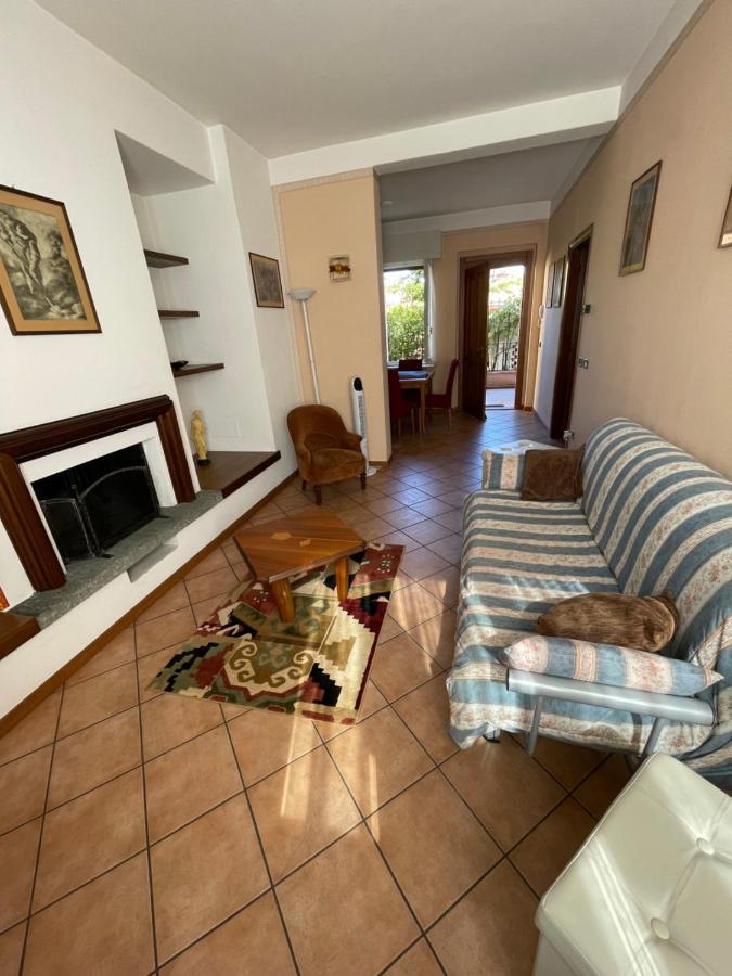La Casa Dei Sogni Apartment Intra Ngoại thất bức ảnh